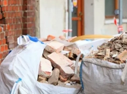 Выполнили демонтаж кирпичной стены в Кокшетау.